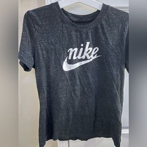 Nike, Medium